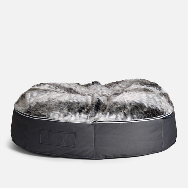 (XXL) Premium Indoor/Outdoor Dog Bed (Wild Animal)